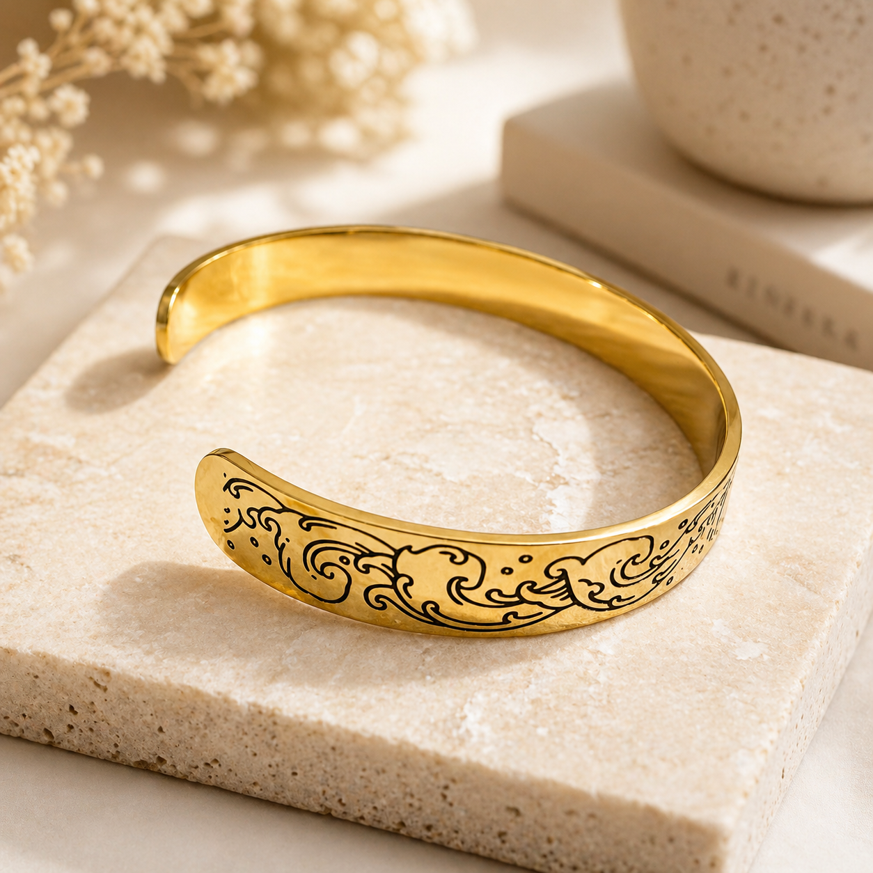 Wave Bracelet in Gold color