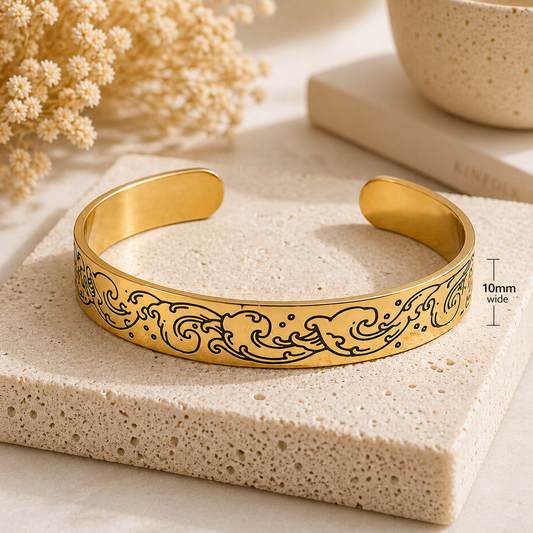 Wave Bracelet in Gold color