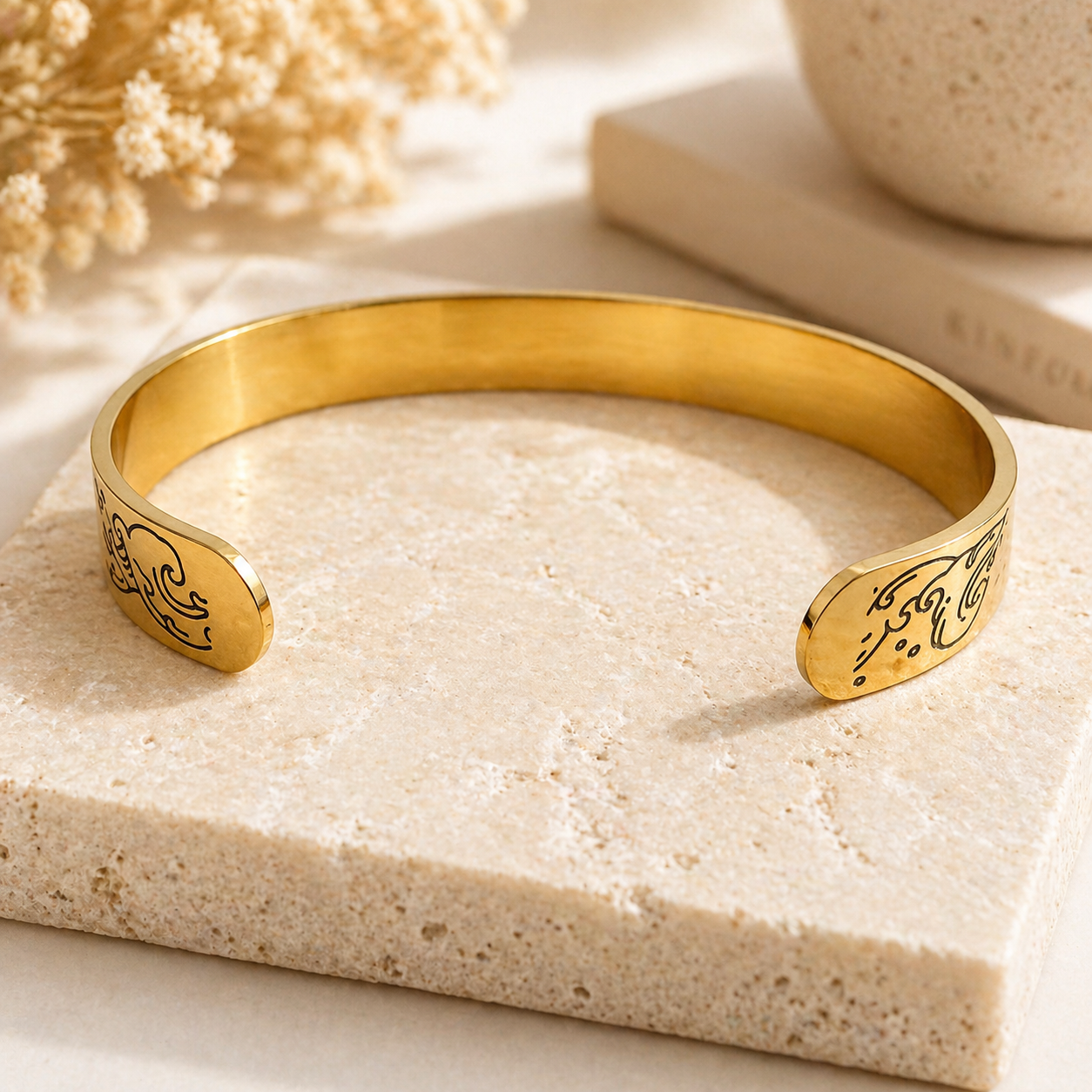 Wave engraved Bracelet in Gold color